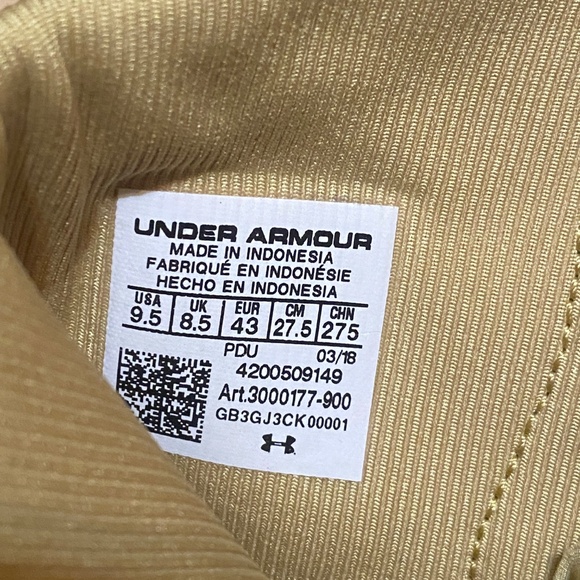 Under Armour gold cleats size 9.5 main image 4